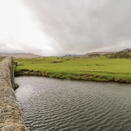 度假居 High House *